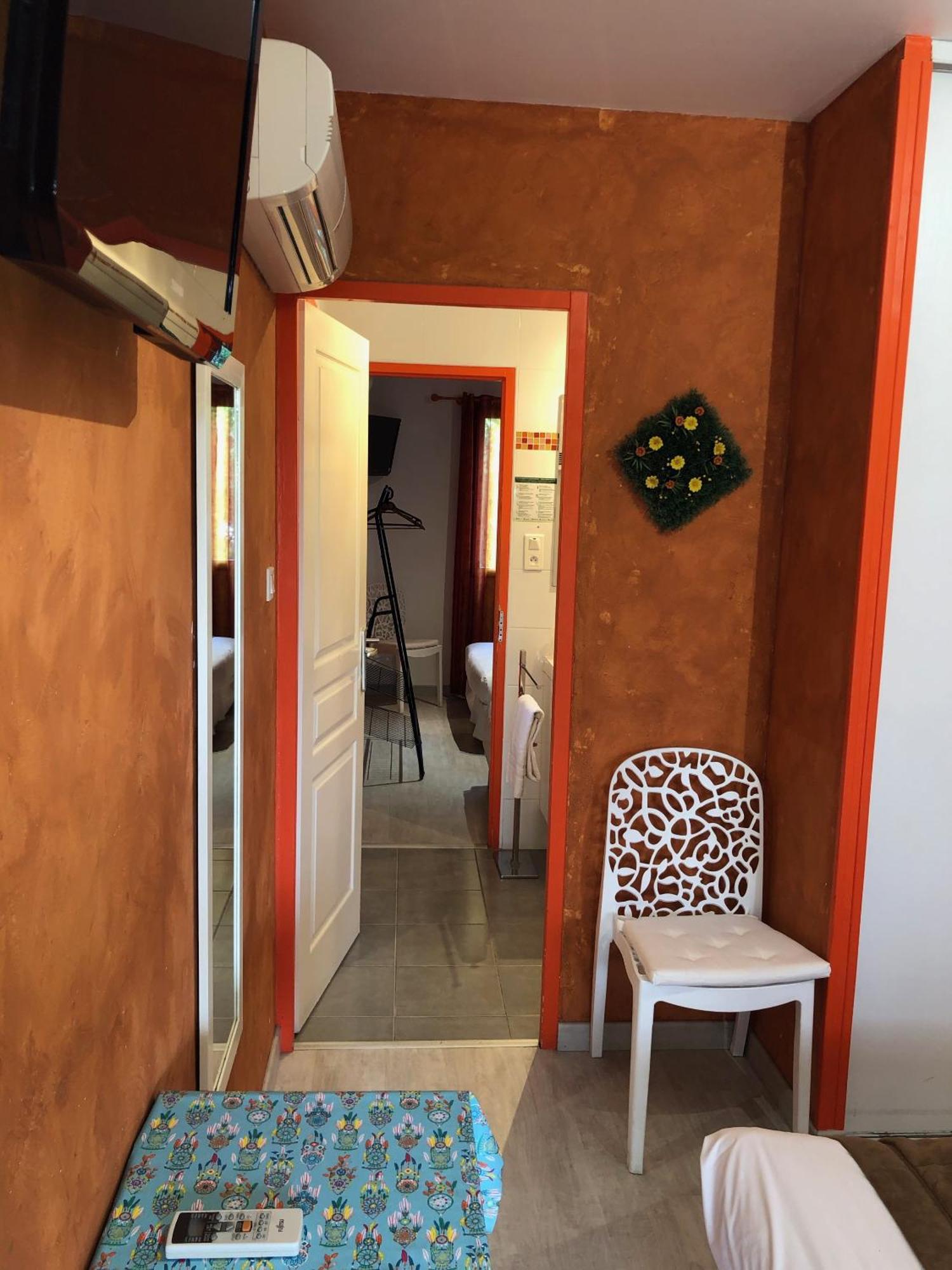 Hotel Des 4 Vents "Esprit Camargue" Aigues-Mortes Habitación foto