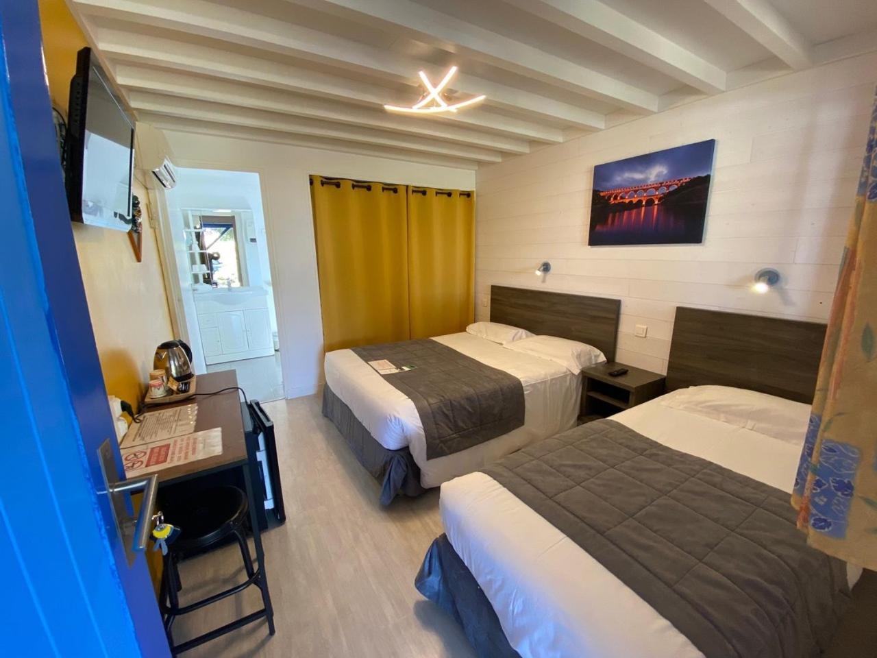 Hotel Des 4 Vents "Esprit Camargue" Aigues-Mortes Habitación foto