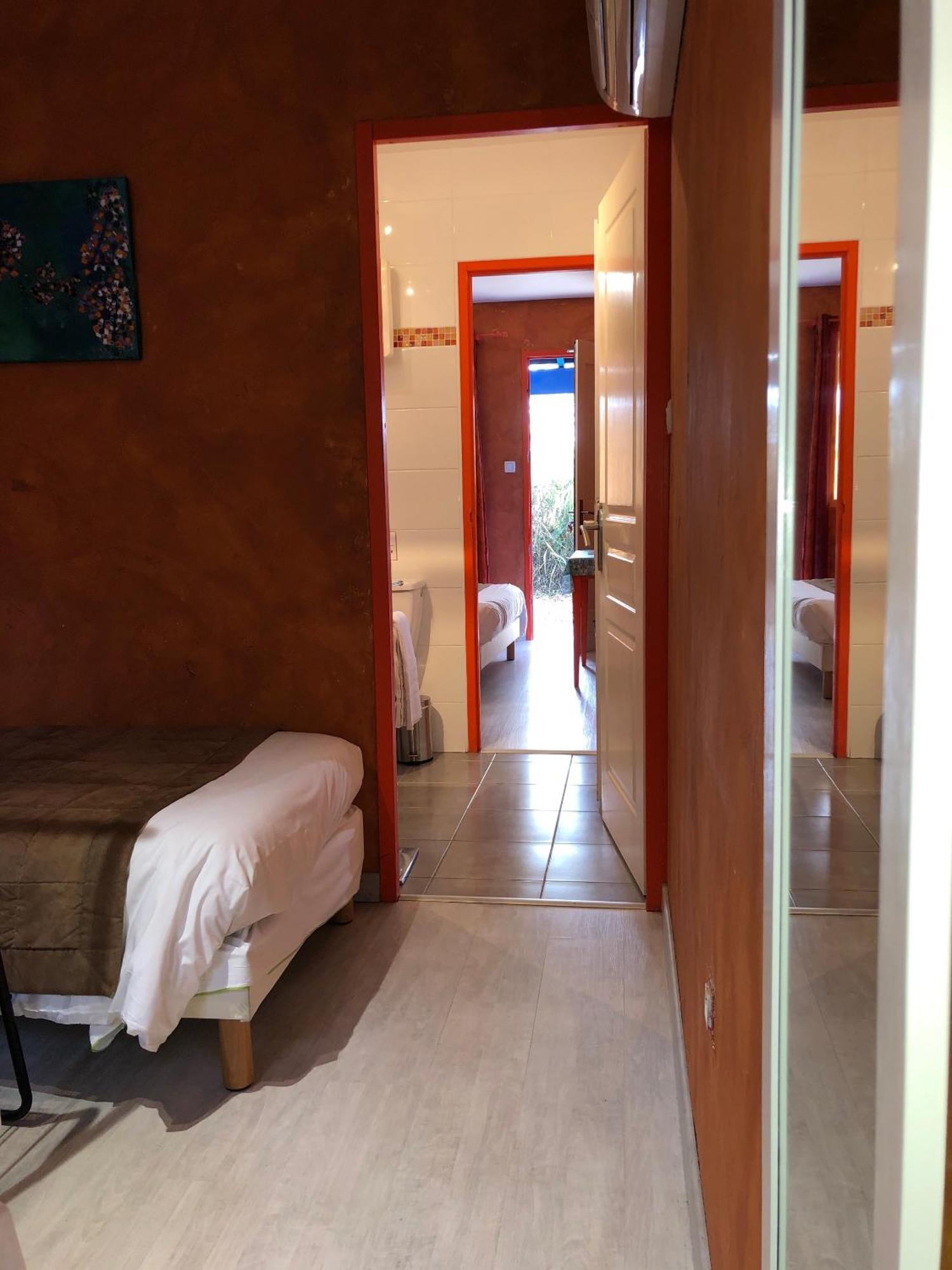Hotel Des 4 Vents "Esprit Camargue" Aigues-Mortes Habitación foto