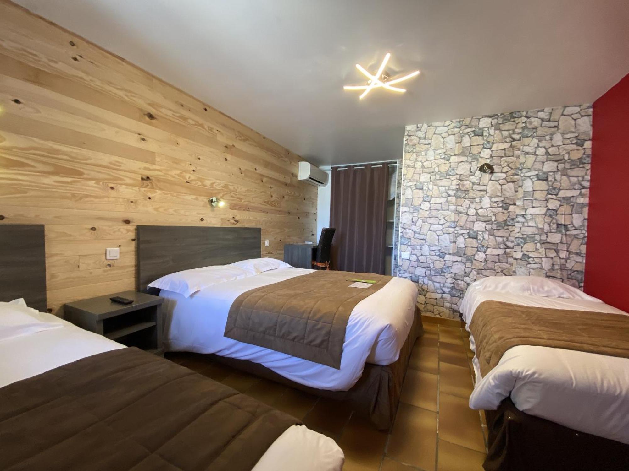 Hotel Des 4 Vents "Esprit Camargue" Aigues-Mortes Habitación foto