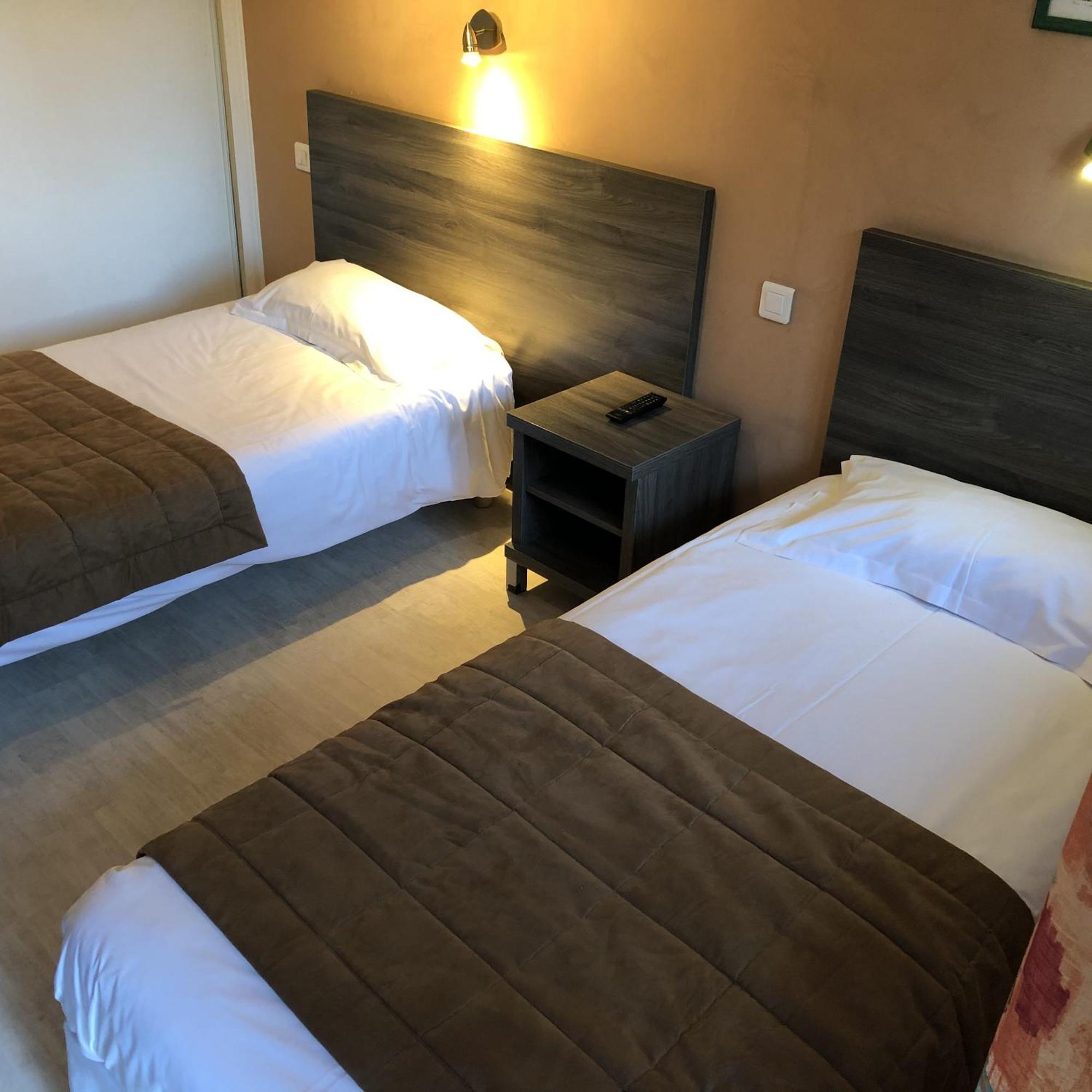 Hotel Des 4 Vents "Esprit Camargue" Aigues-Mortes Habitación foto